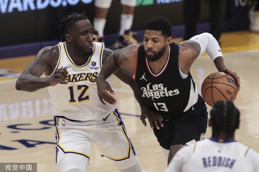 一人甚至两 一人甚至两