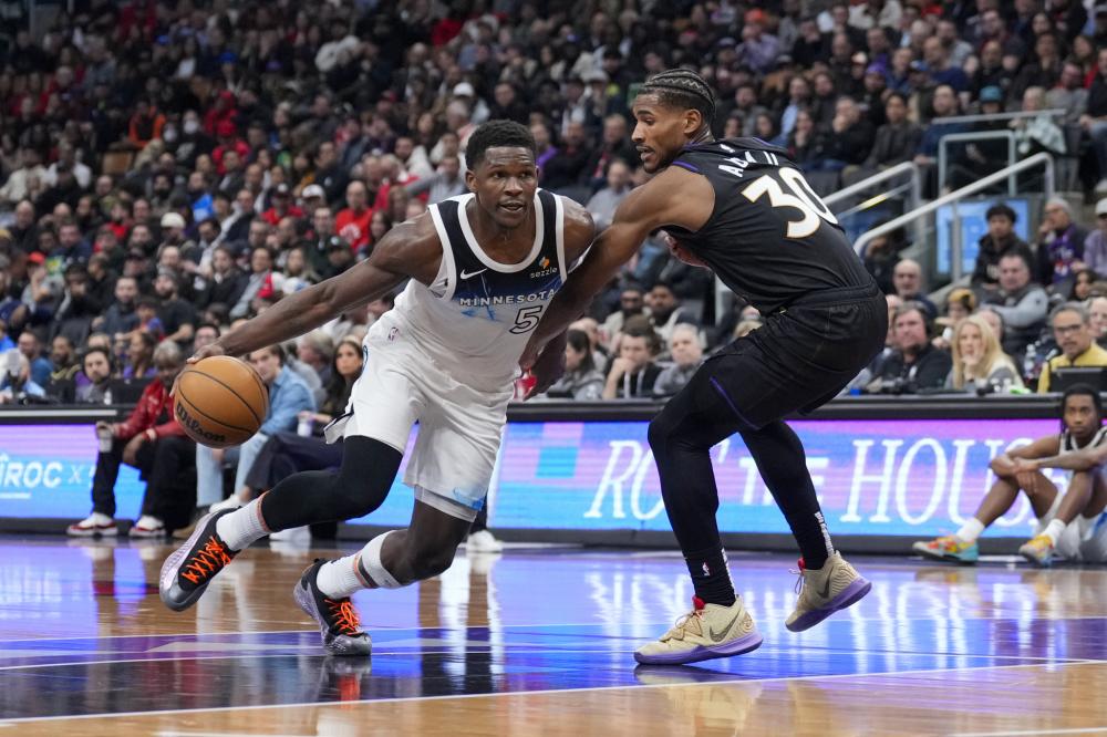 轻的小将逐 轻的小将逐