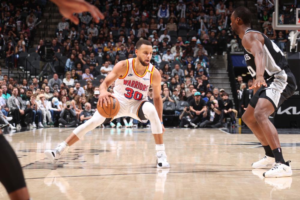 自律并存的 自律并存的