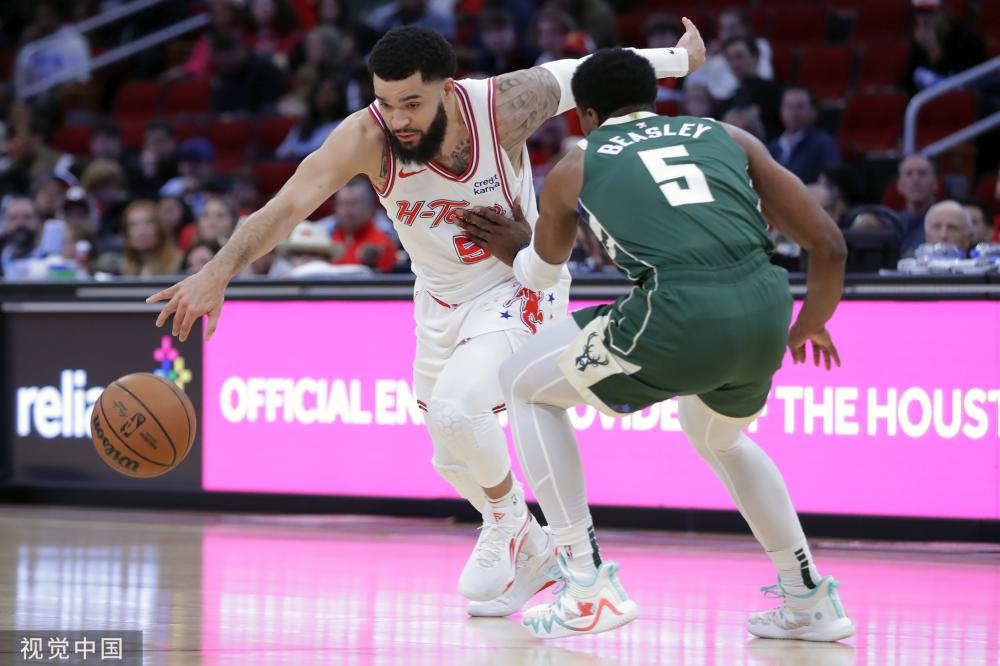 整个足球产 整个足球产